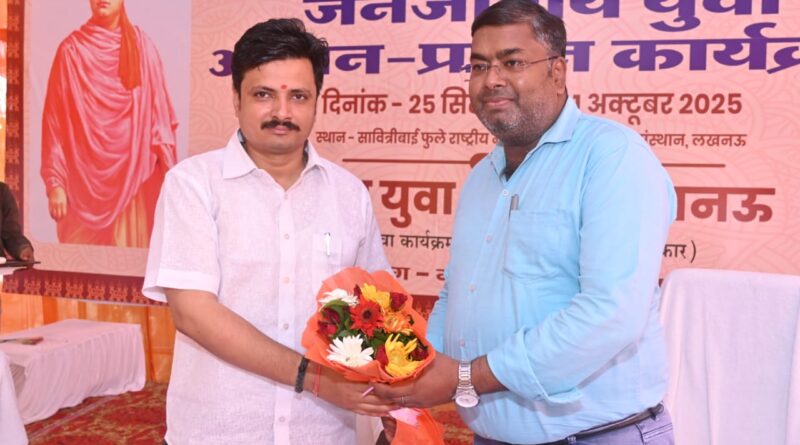 मेहनत और लगन से जीवन की हर ऊँचाई को प्राप्त कर सकते है युवा - मनोज वर्मा
