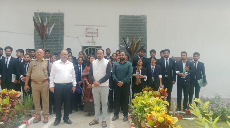 केन्द्रीय कारागार नैनी में विधिक साक्षारता एवं जागरूकता शिविर का हुआ आयोजन